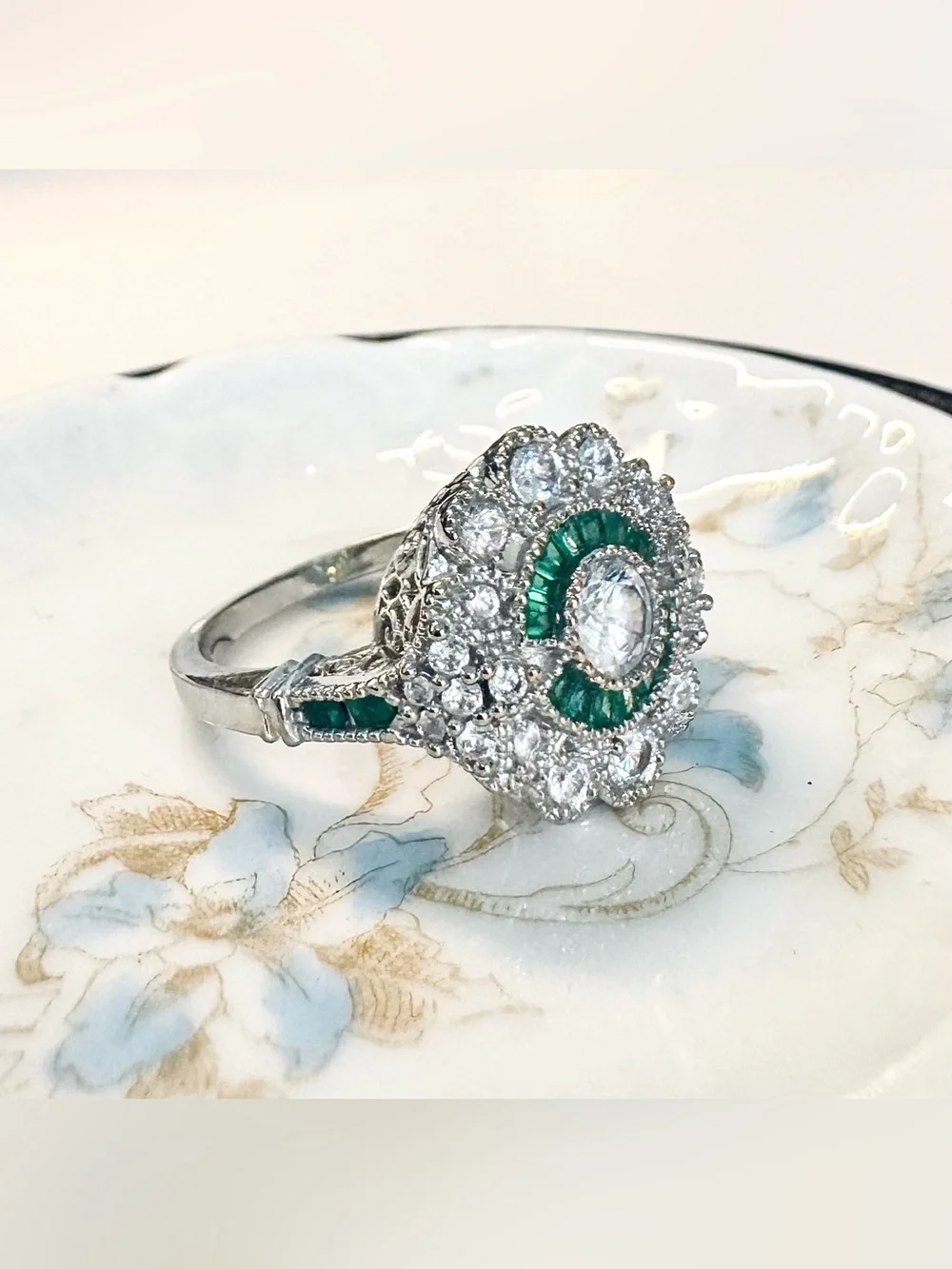 Sterling Silver Art Deco Emerald & White CZ Target Ring (9)